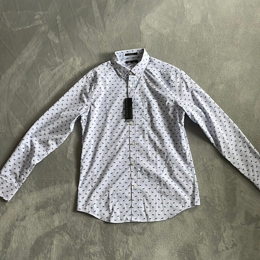 Brand new, never worn button down. Banana Republic tech stretch cotton